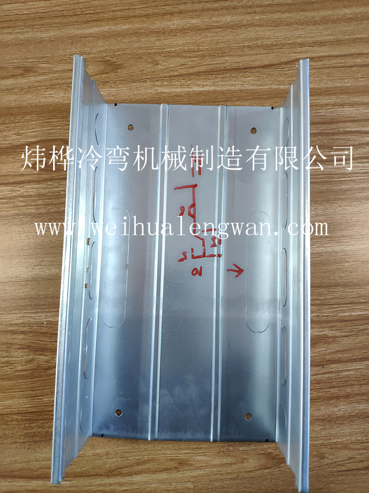 多媒體箱用途-多媒體箱生產(chǎn)線(xiàn)